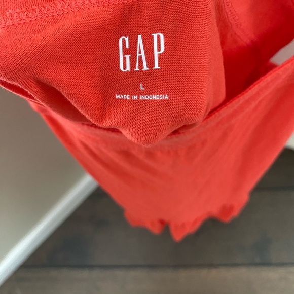 Tango Red Gap Ruffled Bottom Tank - Picture 2 of 2